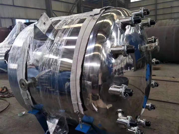 F型搪玻璃蒸馏罐